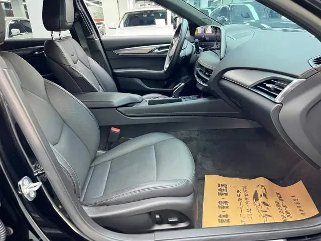 Cadillac CT5 — Фото автомобиля 16