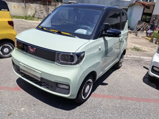 Фотография автомобиля — Wuling Hongguang Mini EV