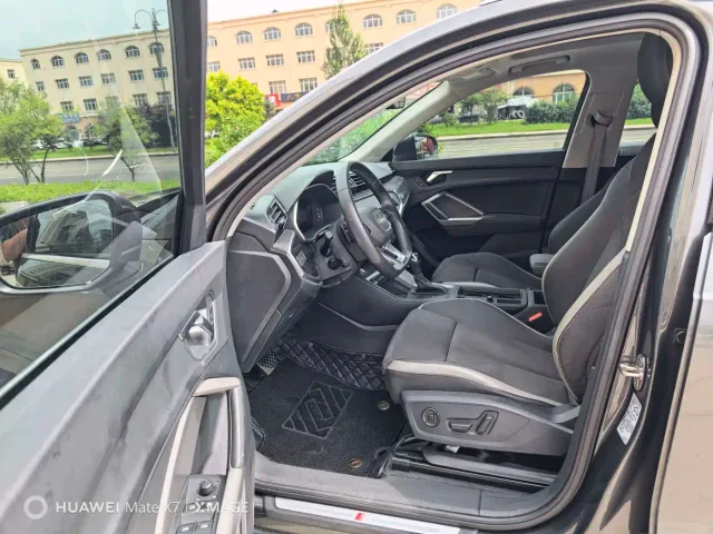 Audi Q3 — Фото автомобиля 13