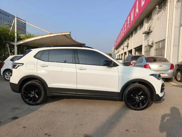 Volkswagen Tharu — Фото автомобиля 3
