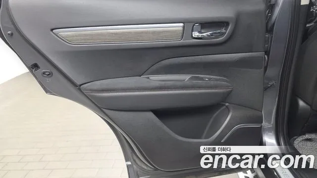 Renault-KoreaSamsung QM6 Новый QM6 2.0 GDe Première 2WD — Фото автомобиля 24