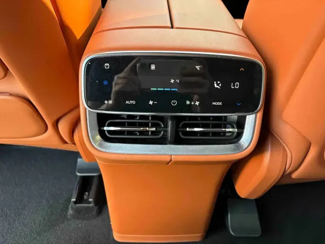 Aito M7 — Фото автомобиля 6