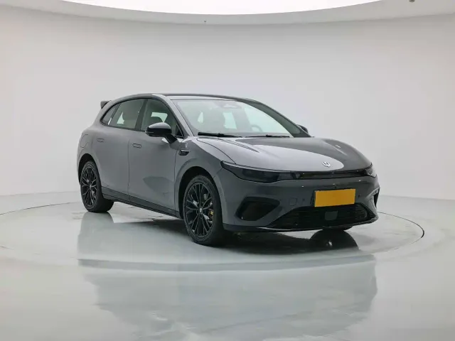 Leapmotor Lafa 5 — Фото автомобиля 3