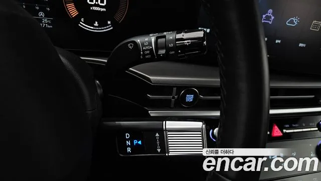 Hyundai Santafe Бензин 2.5T 2WD — Фото автомобиля 8