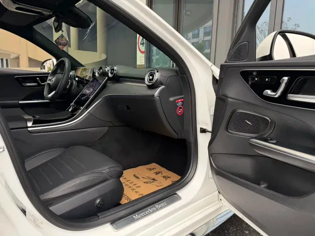 Mercedes-Benz C-Class — Фото автомобиля 8