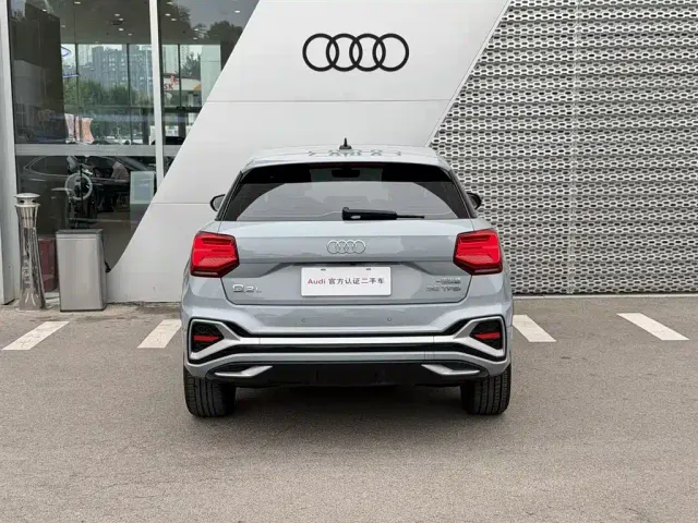 Audi Q2L — Фото автомобиля 5