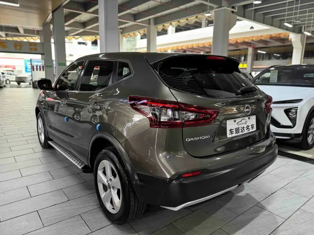Nissan Qashqai — Фото автомобиля 6