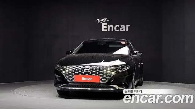 Hyundai Grandeur New — Фото автомобиля 3