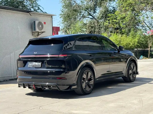 Li Auto L7 — Фото автомобиля 16