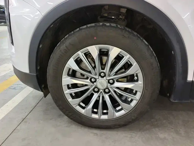 Cadillac XT4 — Фото автомобиля 22