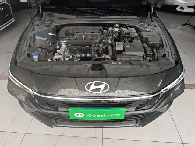 Hyundai Elantra — Фото автомобиля 19