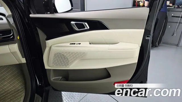 Kia Carnival Generation 4 — Фото автомобиля 14