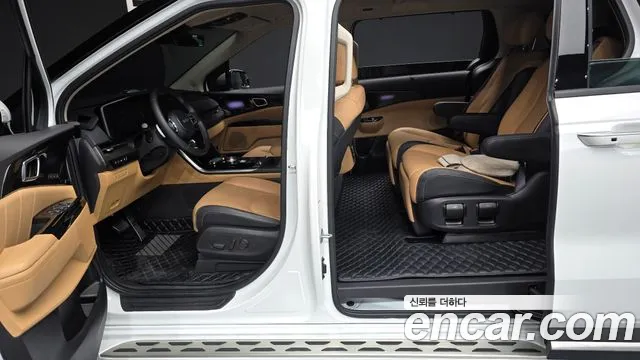 Kia Carnival Generation 4 — Фото автомобиля 11