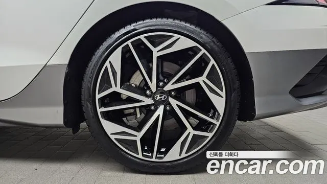 Hyundai Ioniq 6 — Фото автомобиля 6