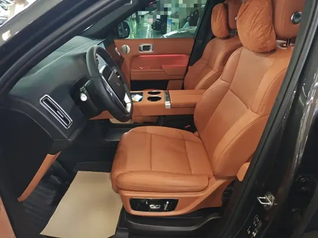 Li Auto L9 — Фото автомобиля 14