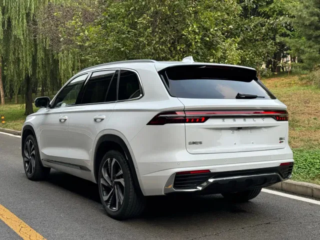 Geely Xingyue L — Фото автомобиля 18