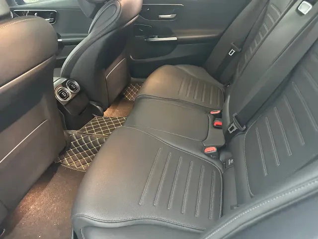 Mercedes-Benz C-Class — Фото автомобиля 5