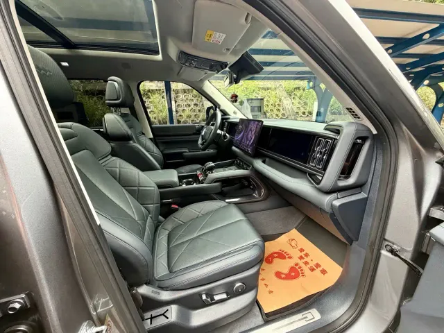 BYD FangChengBao Leopard 5 — Фото автомобиля 9