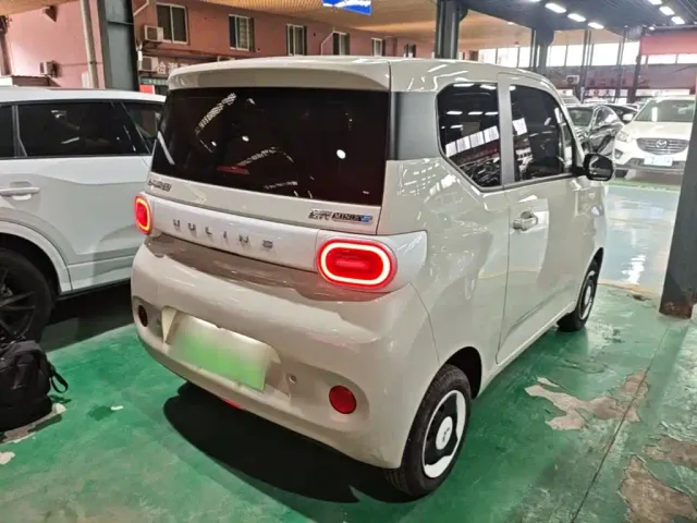 Wuling Hongguang Mini EV — Фото автомобиля 6