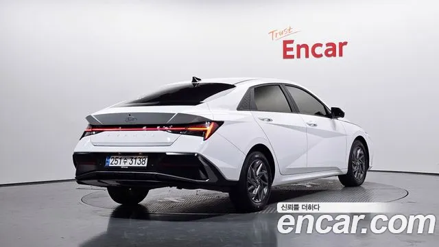 Hyundai AVANTE Новый Avante (CN7) — Фото автомобиля 2