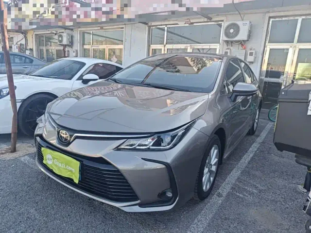 Фотография автомобиля — Toyota Corolla
