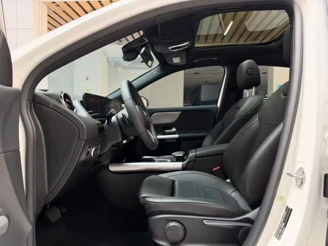 Mercedes-Benz GLA-Class — Фото автомобиля 10