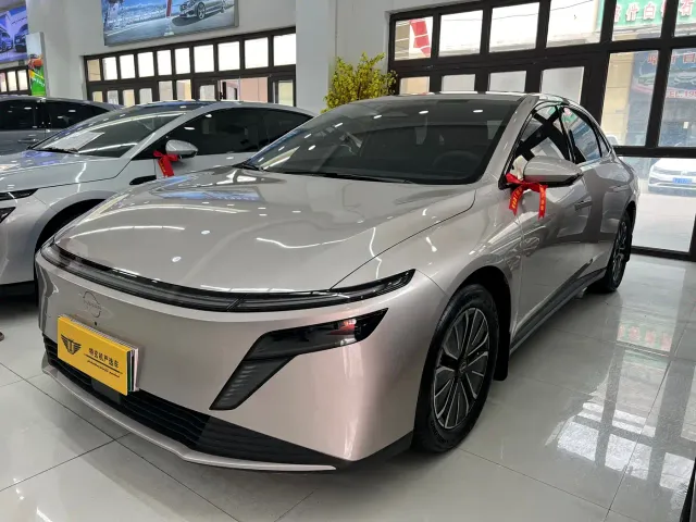 Фотография автомобиля — Nissan N6