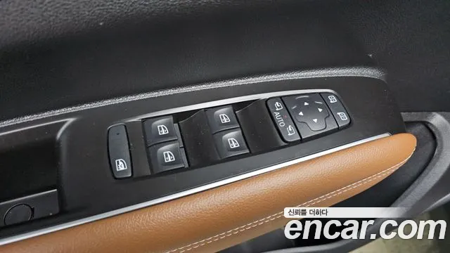 Renault-KoreaSamsung QM6 Новый QM6 2.0 LPe RE Signature 2WD — Фото автомобиля 11