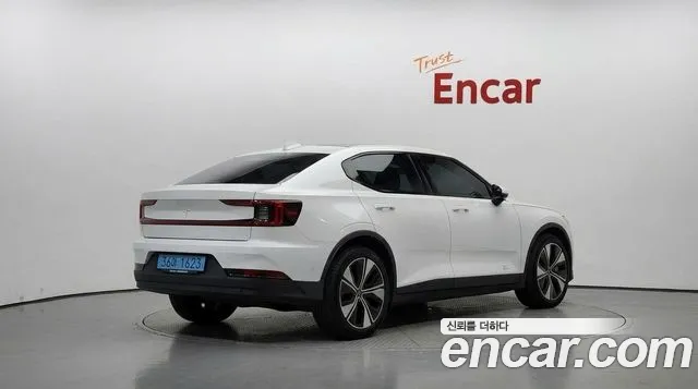 Polestar 2 — Фото автомобиля 2