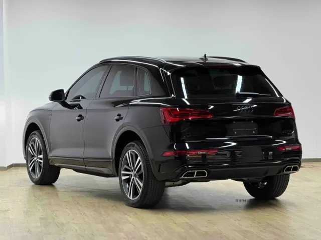 Audi Q5L — Фото автомобиля 28