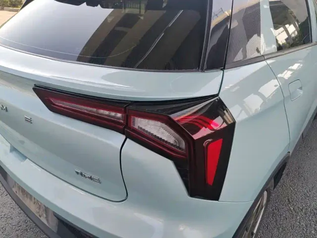 Geely Geometry E Firefly — Фото автомобиля 7