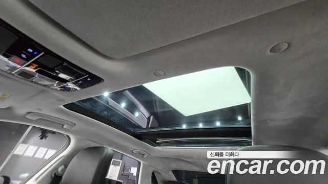 Hyundai Grandeur GN7 — Фото автомобиля 16