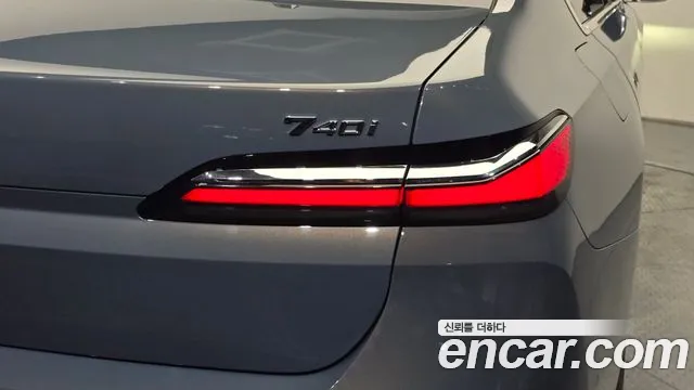 BMW 7 Series G70 — Фото автомобиля 23