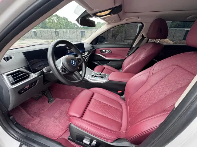 BMW i3 — Фото автомобиля 8