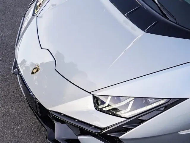 Lamborghini Huracan — Фото автомобиля 10
