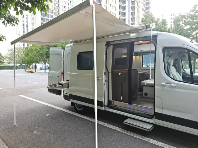 Maxus SAIC Maxus MAXUS V90 RV — Фото автомобиля 10