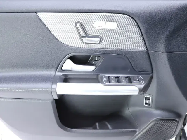 Mercedes-Benz GLA-Class — Фото автомобиля 8