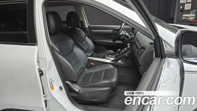Renault-KoreaSamsung QM6 Новый QM6 2.0 GDe LE Signature 2WD — Фото автомобиля 12