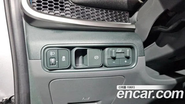 Kia Tasman Tasman 2.5T Бензин 4WD — Фото автомобиля 15