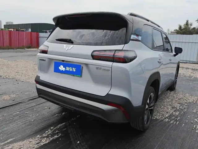 Wuling Starlight 560 — Фото автомобиля 3