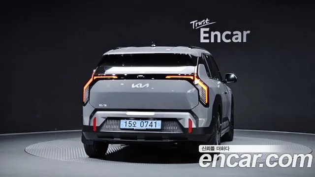 Kia EV3 — Фото автомобиля 3