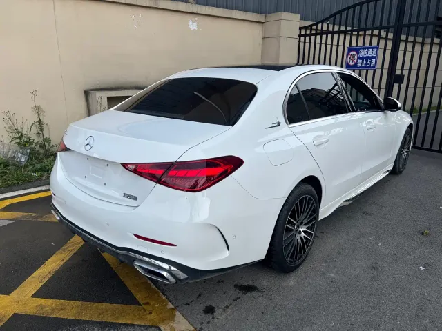 Mercedes-Benz C-Class — Фото автомобиля 4