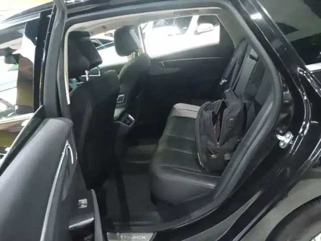 Buick LaCrosse — Фото автомобиля 16
