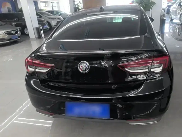Buick Regal — Фото автомобиля 5