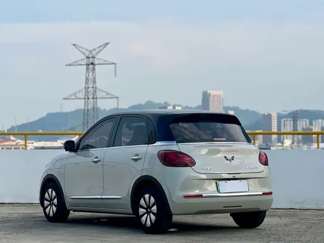 Wuling Bingo — Фото автомобиля 6