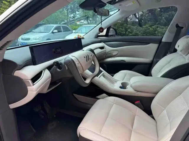 IM Motors LS6 — Фото автомобиля 3