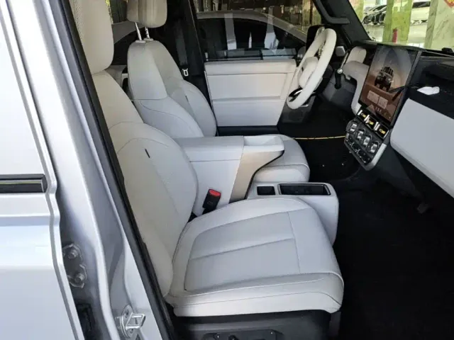 iCAR V23 — Фото автомобиля 24
