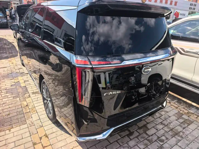 GAC Trumpchi M8 — Фото автомобиля 3