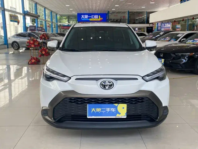 Toyota Frontlander — Фото автомобиля 2