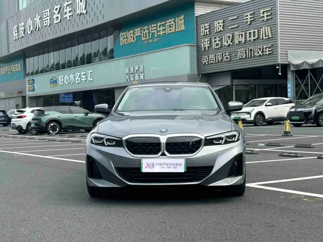 BMW i3 — Фото автомобиля 2